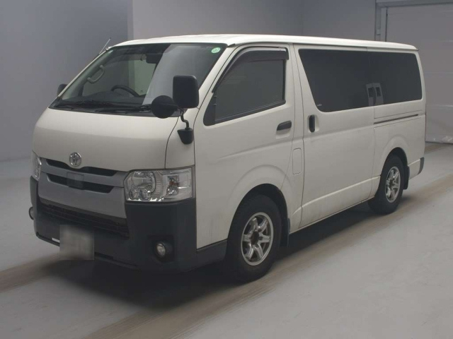 TOYOTA HIACE VAN 2019