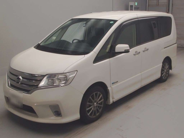 NISSAN SERENA 2013