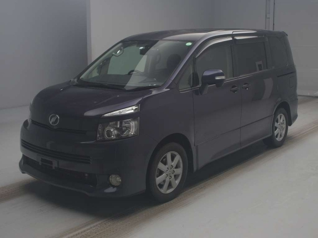 TOYOTA VOXY 2008