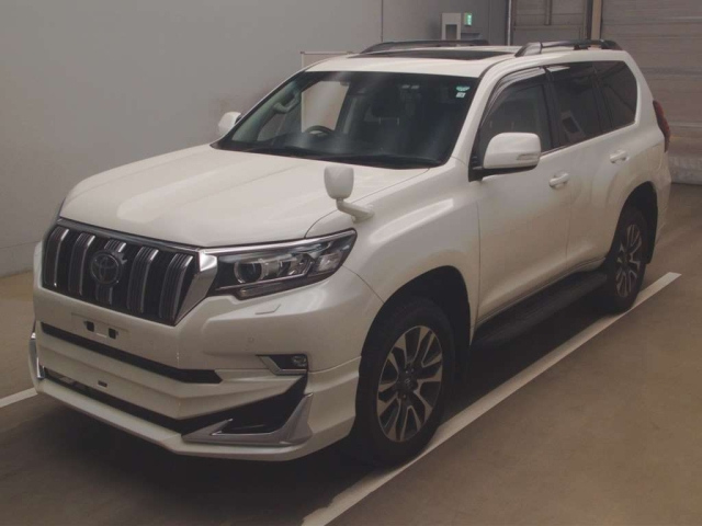 TOYOTA LAND CRUISER PRADO 2022