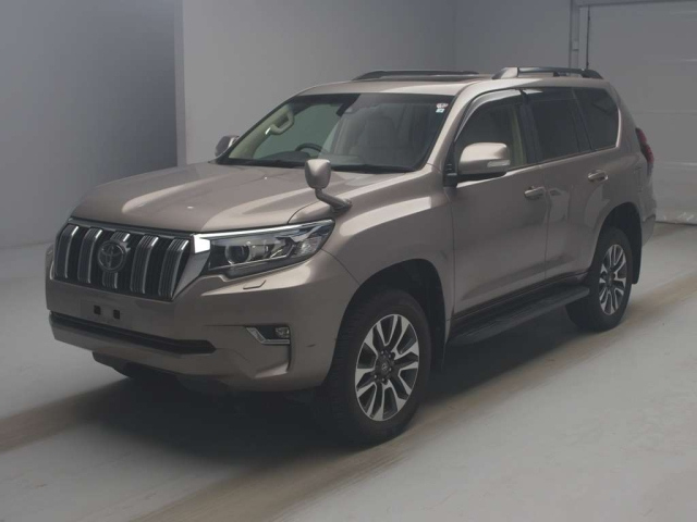 TOYOTA LAND CRUISER PRADO 2022