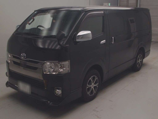 TOYOTA HIACE VAN 2018