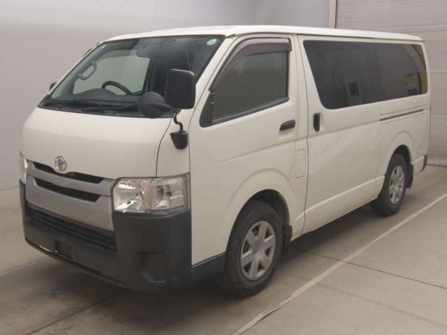 TOYOTA REGIUS ACE VAN 2015