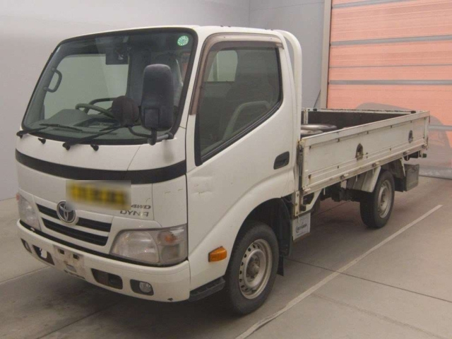 TOYOTA DYNA