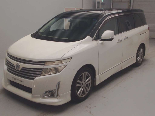 NISSAN ELGRAND 2010