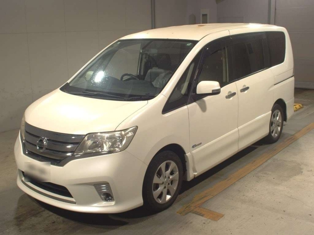 NISSAN SERENA 2013