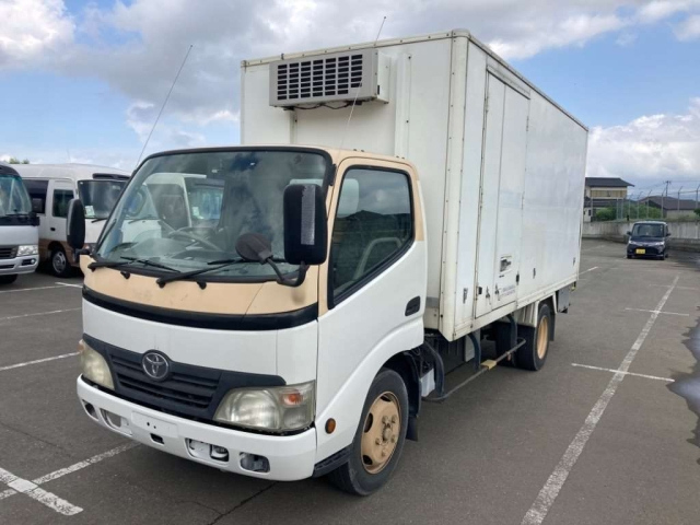 TOYOTA DYNA 2009