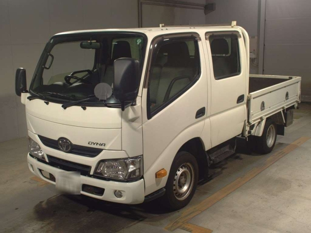 TOYOTA DYNA 2018