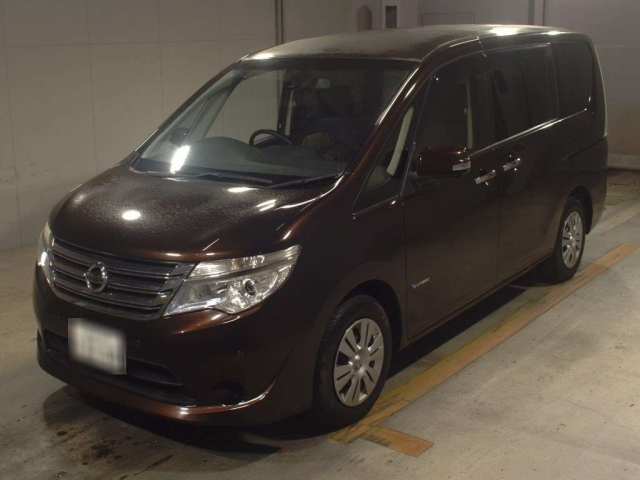 NISSAN SERENA