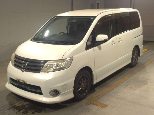NISSAN SERENA