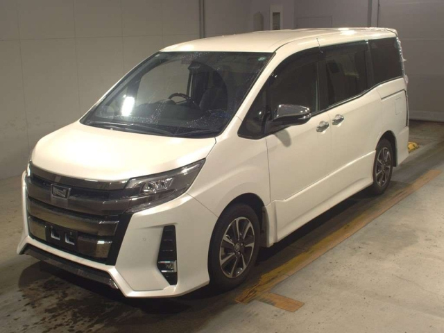 TOYOTA NOAH 2021