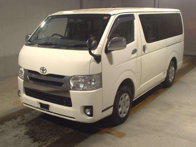 TOYOTA HIACE VAN 2014