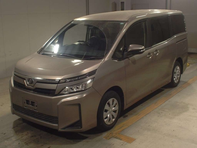TOYOTA VOXY 2020