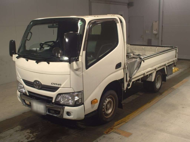 TOYOTA DYNA 2020