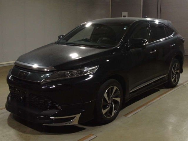 TOYOTA HARRIER 2018