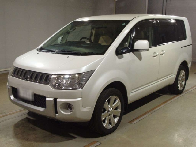 MITSUBISHI DELICA D5 2007