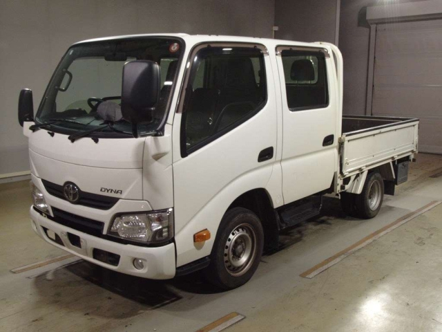 TOYOTA DYNA 2019