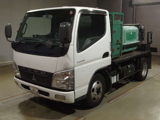 MITSUBISHI CANTER 2010