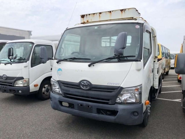 TOYOTA DYNA 2015