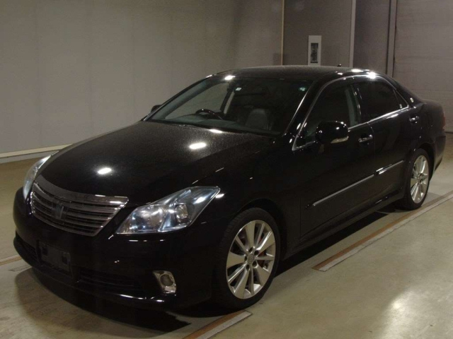 TOYOTA CROWN 2010