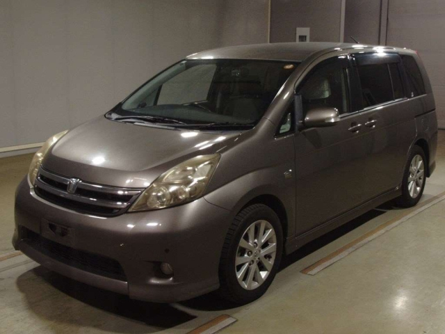 TOYOTA ISIS 2009