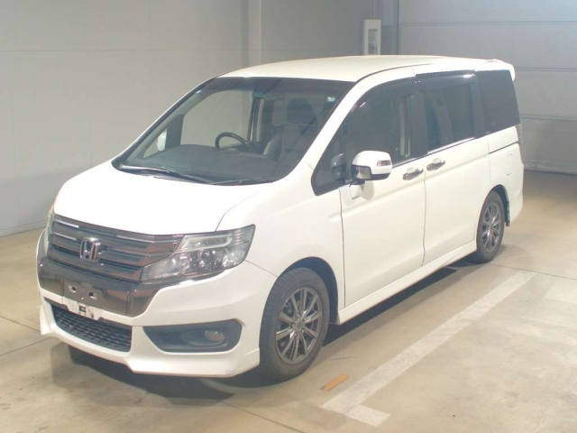 HONDA STEP WAGON 2013