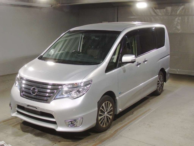 NISSAN SERENA 2015