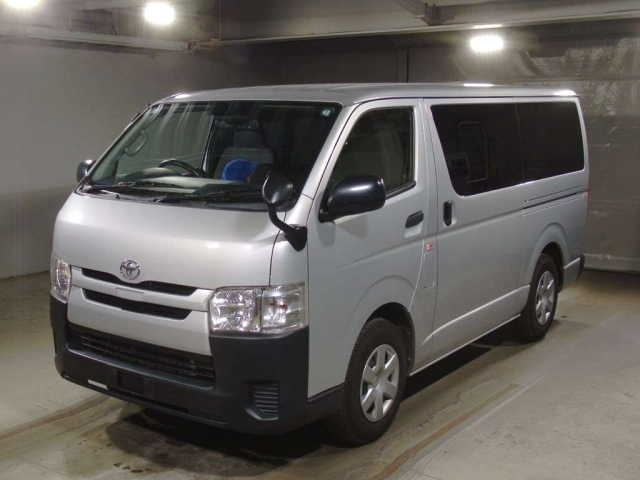TOYOTA REGIUS ACE VAN 2018