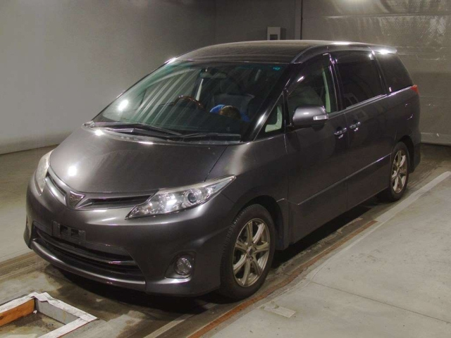 TOYOTA ESTIMA 2010
