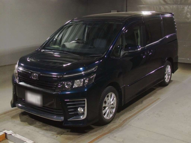 TOYOTA VOXY 2014