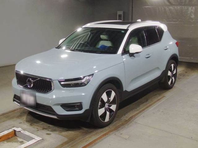 VOLVO XC40 2019