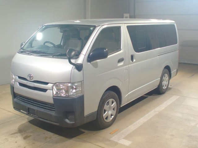 TOYOTA REGIUS ACE VAN 2018
