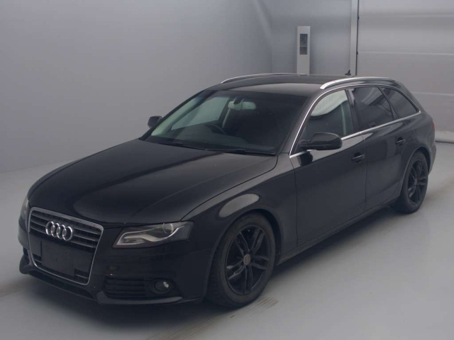 AUDI A4 2011