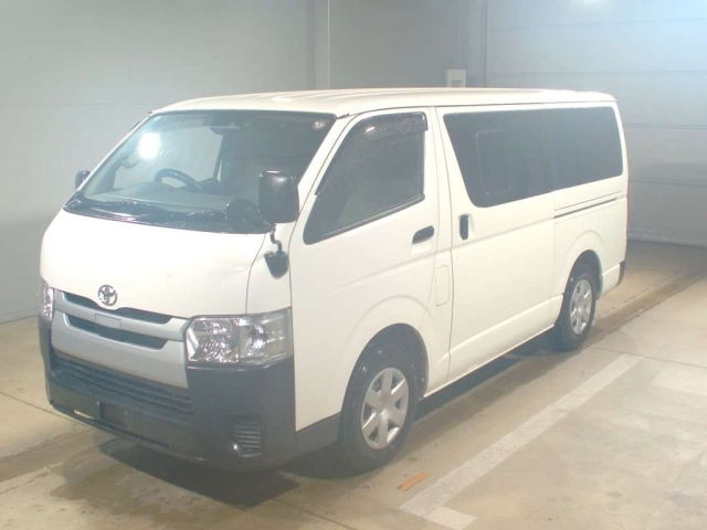 TOYOTA REGIUS ACE VAN