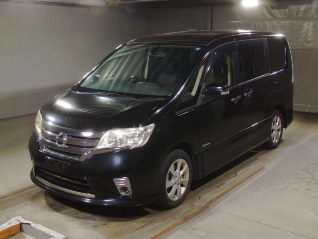 NISSAN SERENA 2013