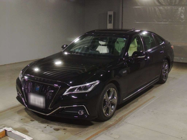 TOYOTA CROWN 2018