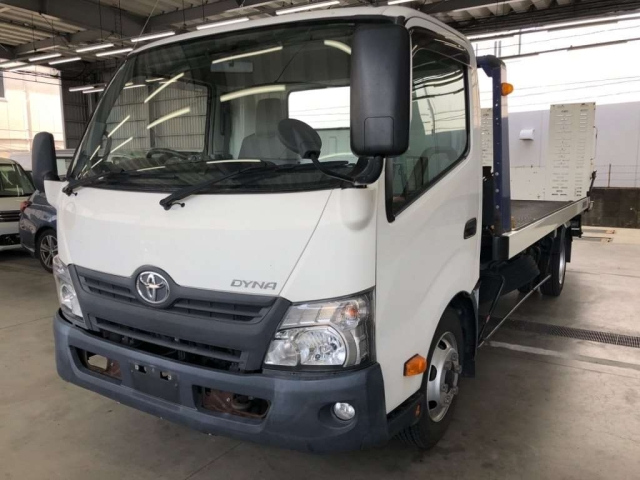 TOYOTA DYNA 2016