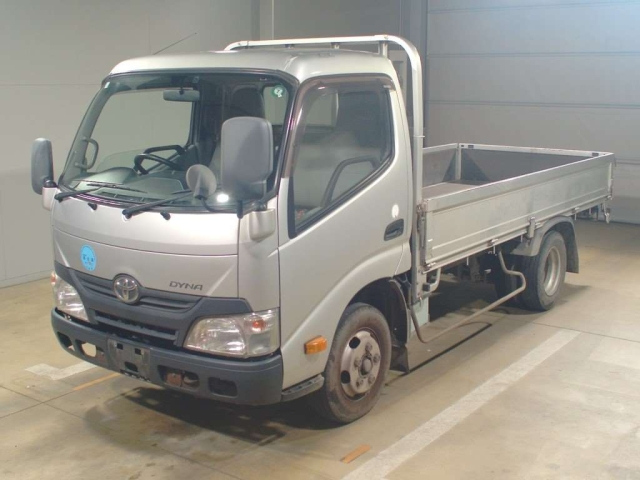 TOYOTA DYNA 2015