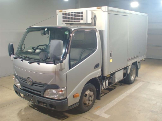 TOYOTA DYNA