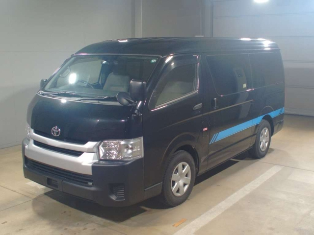 TOYOTA HIACE 2016
