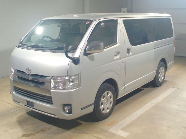 TOYOTA REGIUS ACE VAN