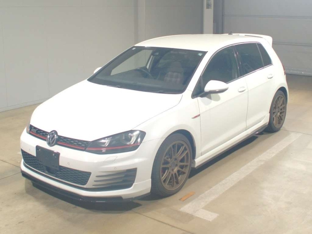 VOLKSWAGEN GOLF 2016