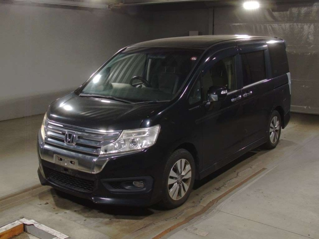 HONDA STEP WAGON 2014
