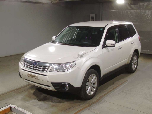 SUBARU FORESTER 2011