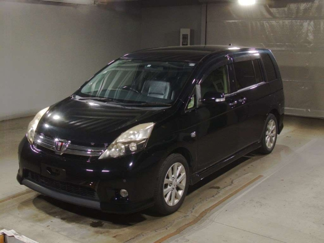 TOYOTA ISIS 2012