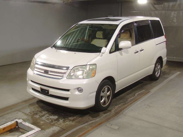 TOYOTA NOAH 2006