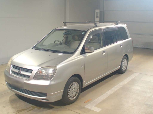 MITSUBISHI DION 2005