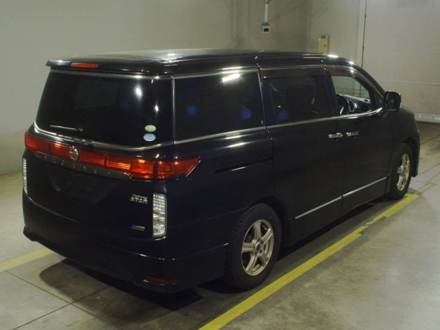 NISSAN ELGRAND 2011