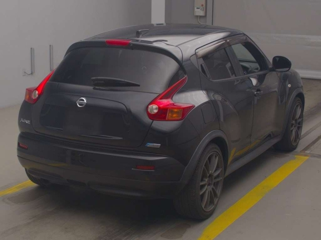 NISSAN JUKE 2012