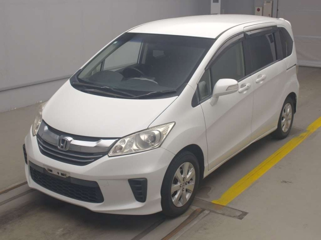 HONDA FREED 2015